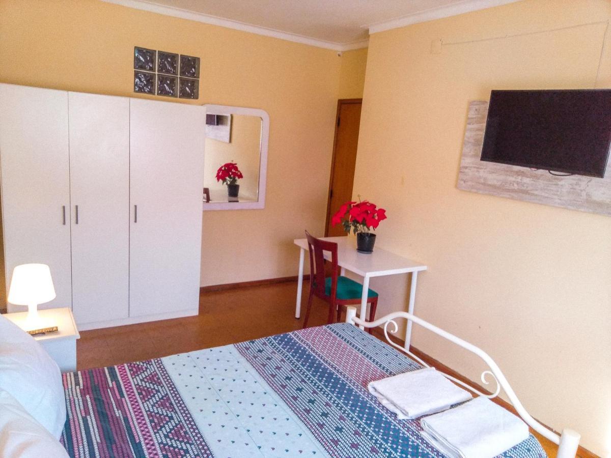 Friends In Braga - Charming Bedrooms In The Historic Center Екстериор снимка